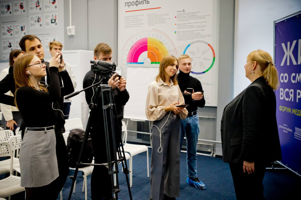 Арина и медиацентр «TSUNAMI» работают на Всероссийском форуме медиаволонтёров «Живи со смыслом. Вся Россия»